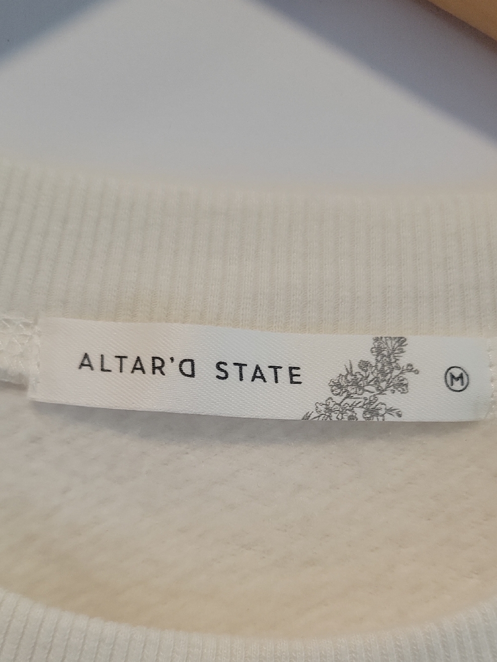 Altar’d State 87 Jersey Pullover Size Medium - Picture 2 of 7